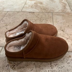 UGG Classic Slippers